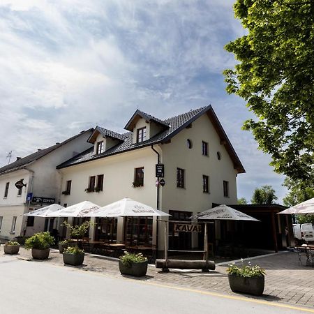 Hotel Pr'Finzgar Brezje Exterior foto