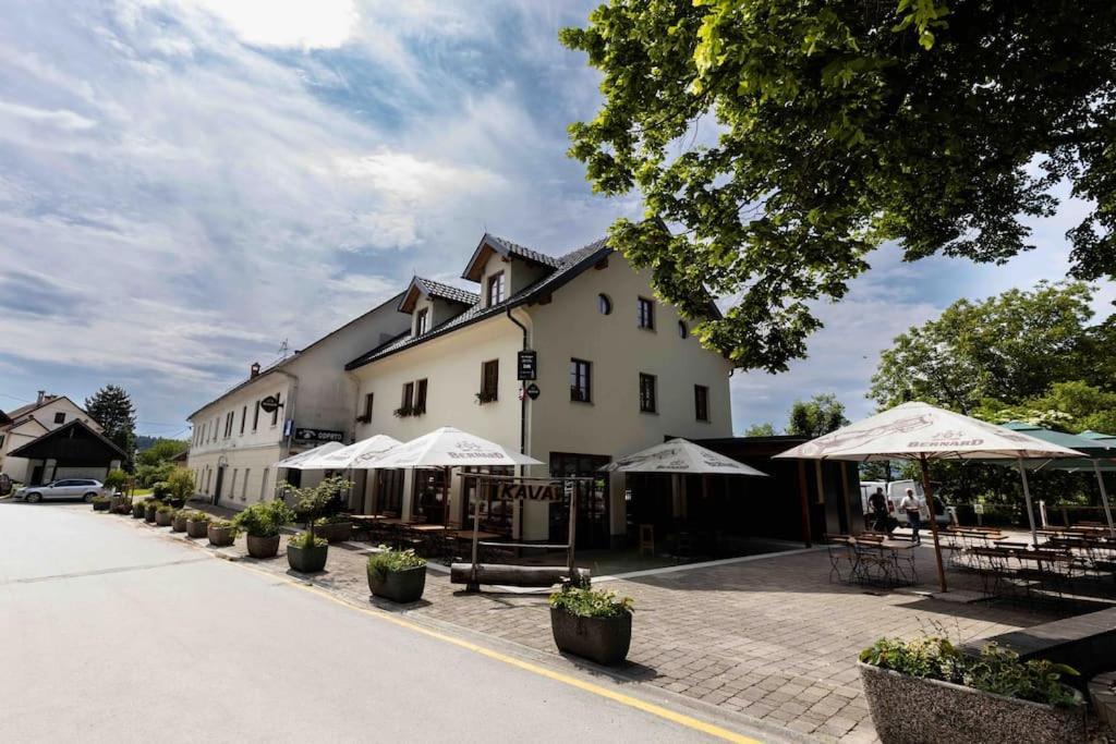 Hotel Pr'Finzgar Brezje Exterior foto